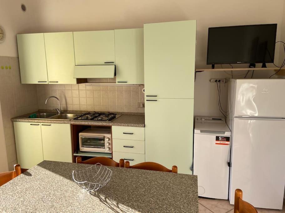 Appartamento 32 San Teodoro  Luaran gambar