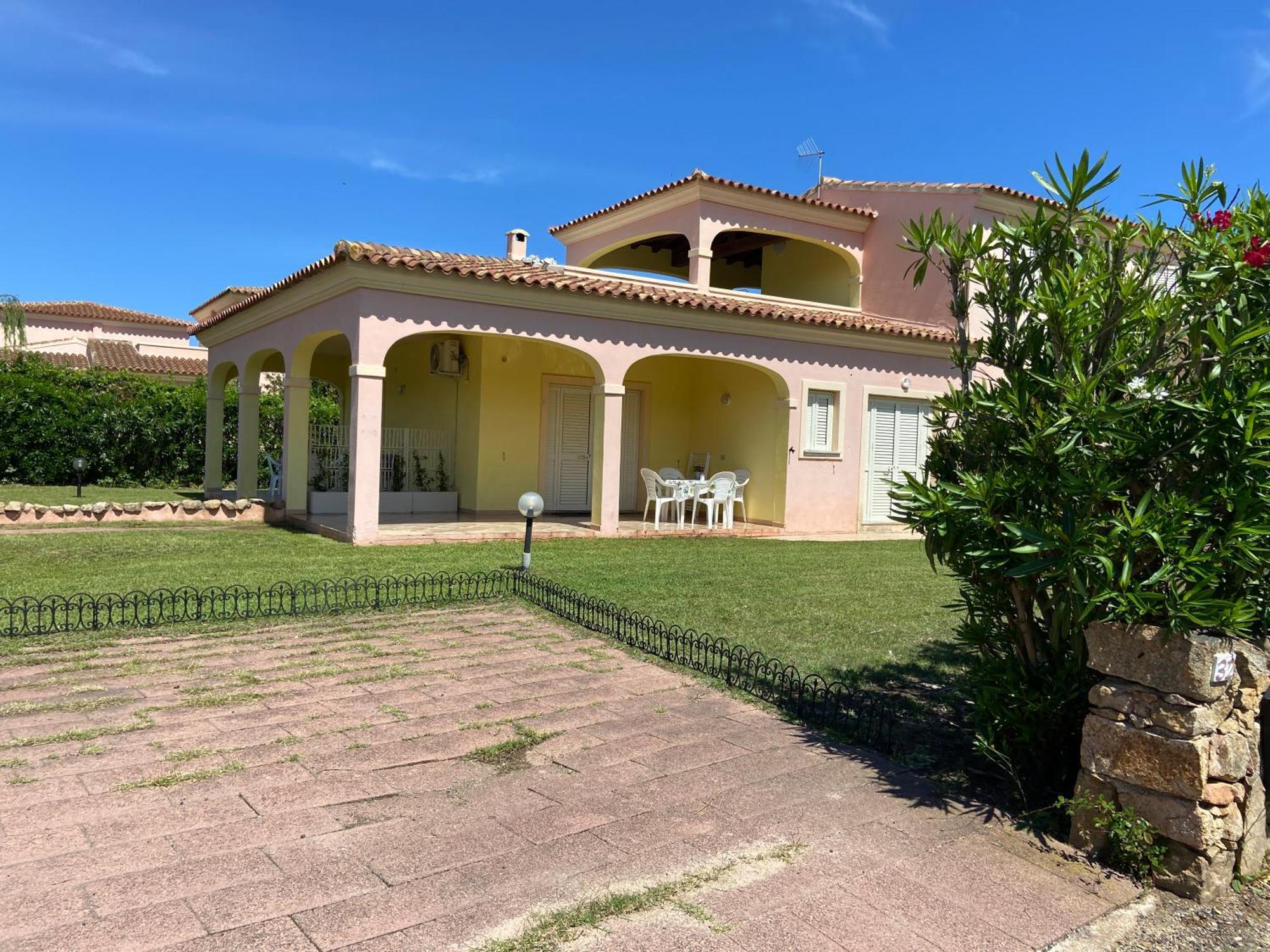 Appartamento 32 San Teodoro  Luaran gambar