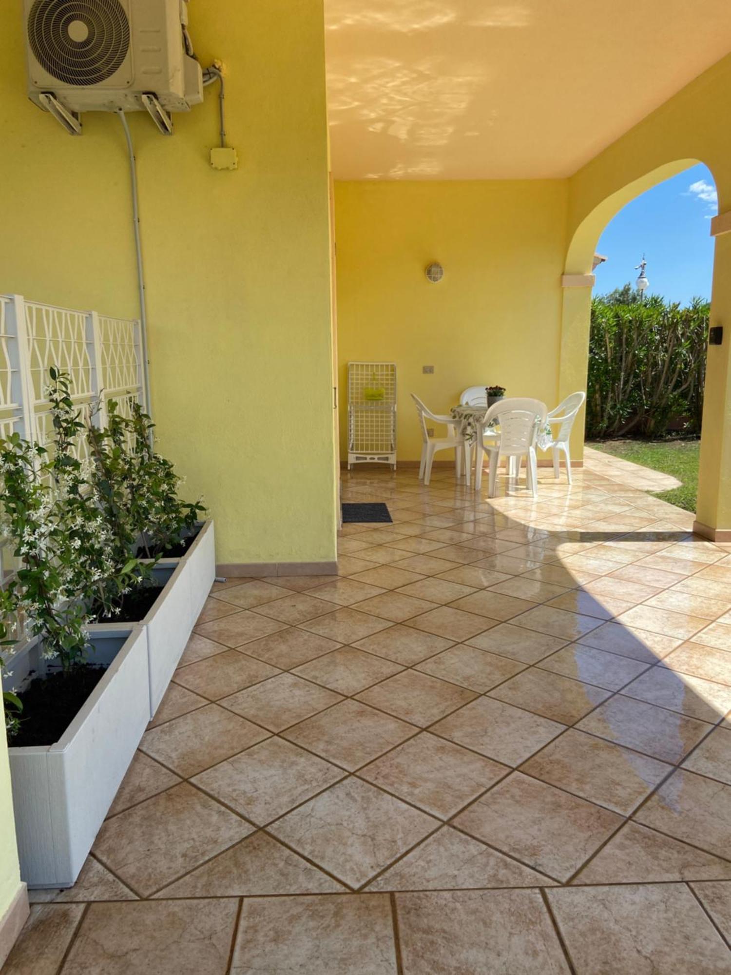 Appartamento 32 San Teodoro  Luaran gambar